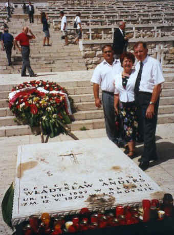 Na cmentarzu polskim na Monte Cassino