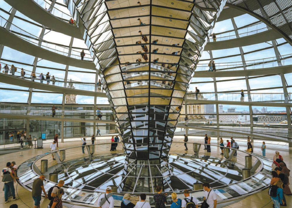 Berlin, Bundestag. Fot.: Witold Stachnik Zdjęcie z wystawy „Geometria”, przygotowanej na 70-lecie KKF