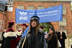 Inauguracja roku akademickiego 2025/2026 Politechniki Krakowskiej: pochód ze Wzgórza Wawelskiego Fot.: Jan Zych