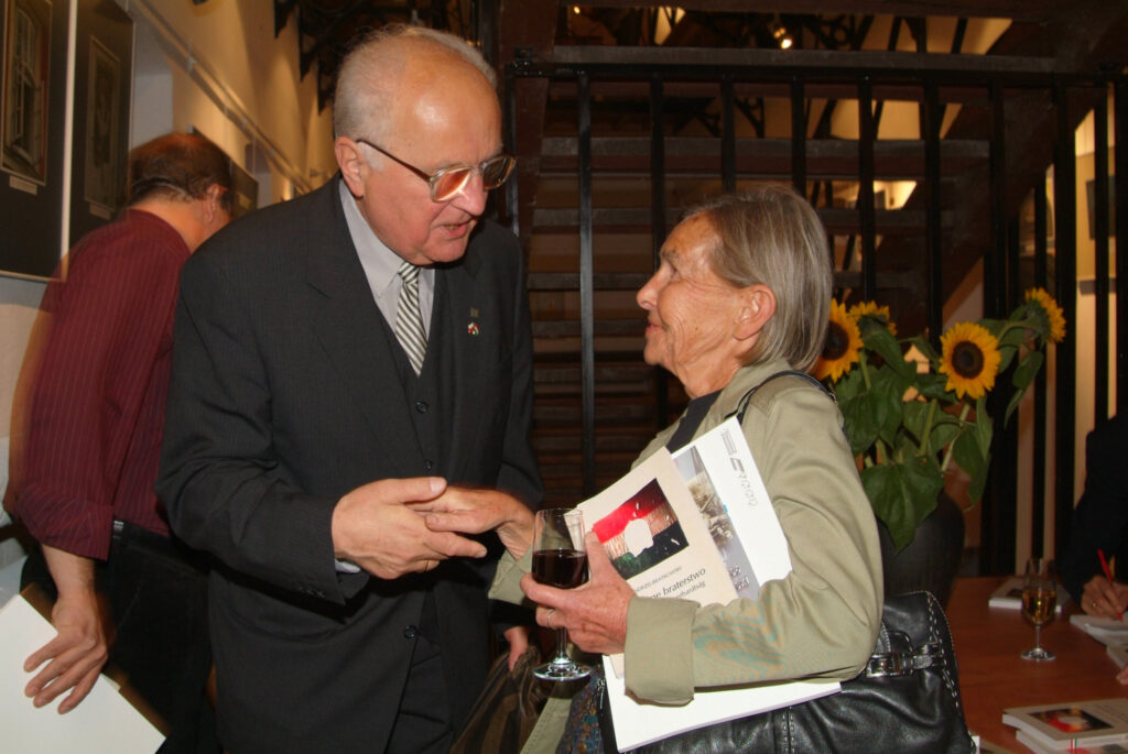 Muzeum PK: wystawa "Tryptyk węgierski" Jerzy Kostarczyk Barbara Skąpska, 11 października 2006 r. Fot.: Jan Zych