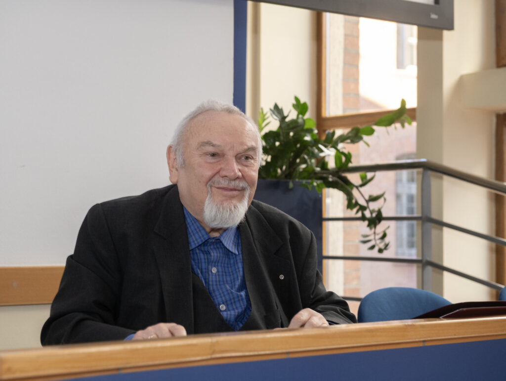 EKONOMED Szarata Tadeusiewicz 1 JZ - Nasza Politechnika Ryszard Tadeusiewicz Fot.: Jan Zych