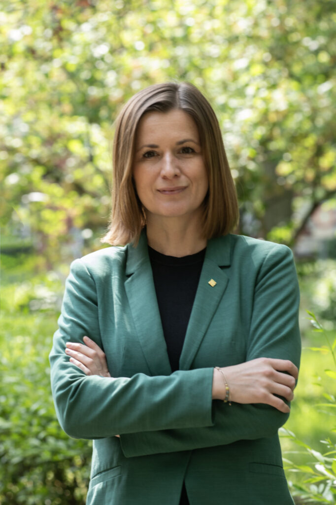 Bizon Katarzyna - Nasza Politechnika Profesor Katarzyna Bizon