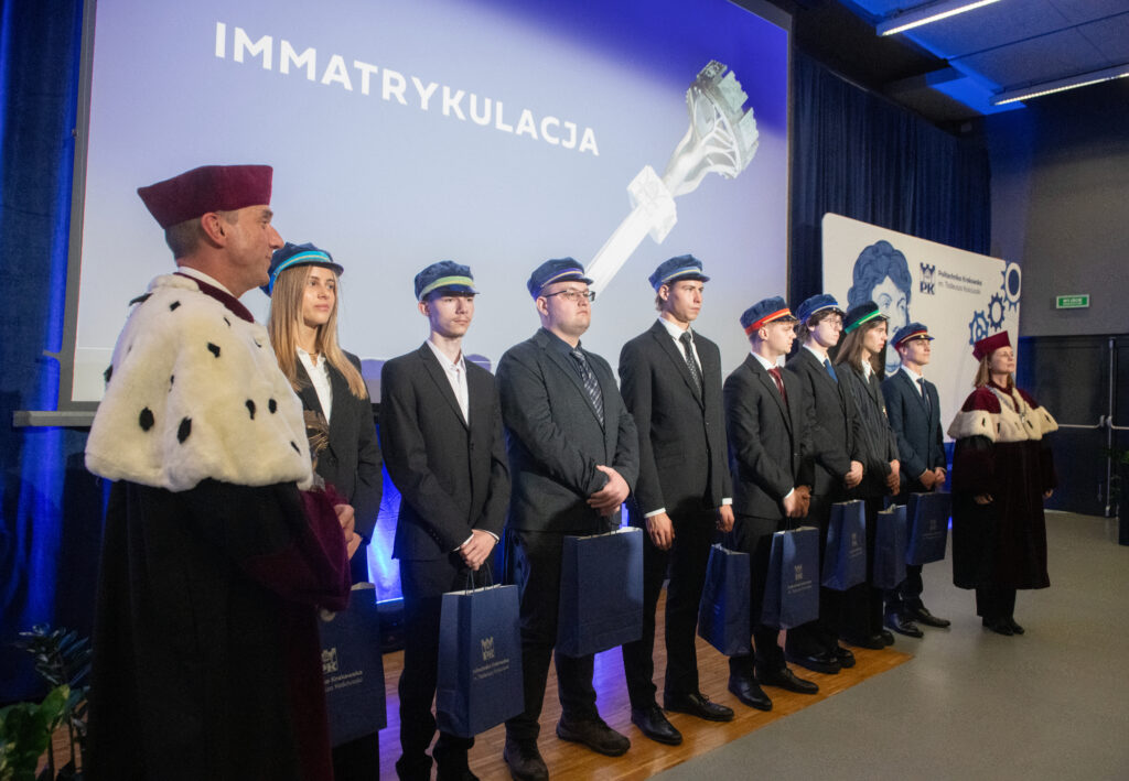 Nowi studenci PK po immartrykulacji Fot.: Jan Zych